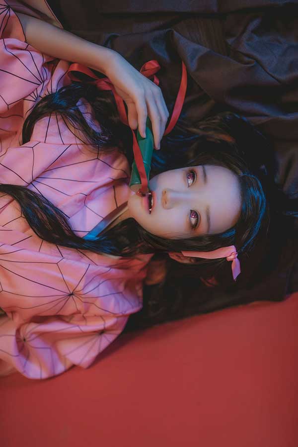 鬼灭之刃灶门祢豆子cosplay本子美图