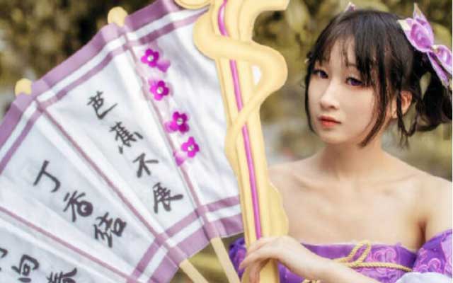 王者荣耀cosplay小乔 犹如仙女大长腿抢镜