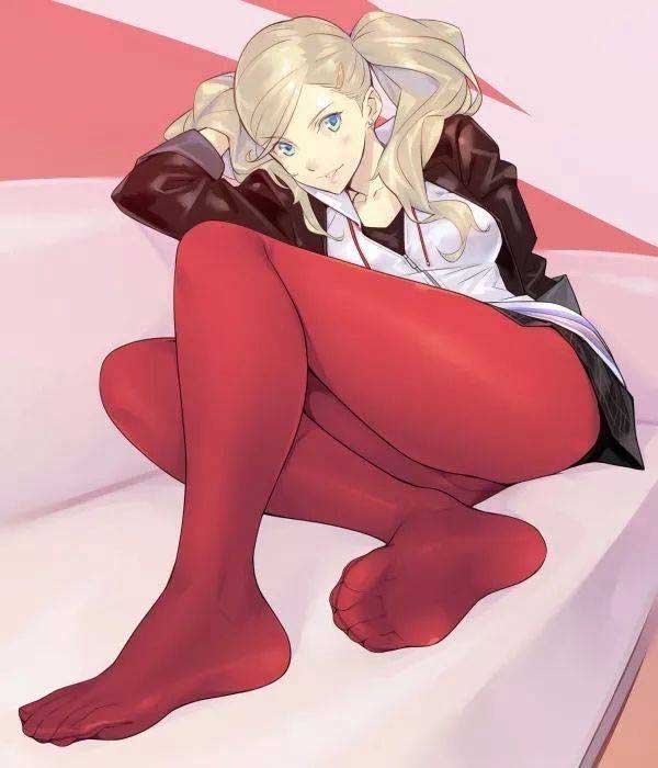 女神异闻录高卷杏エロ本 高卷杏紧身魅惑同人图